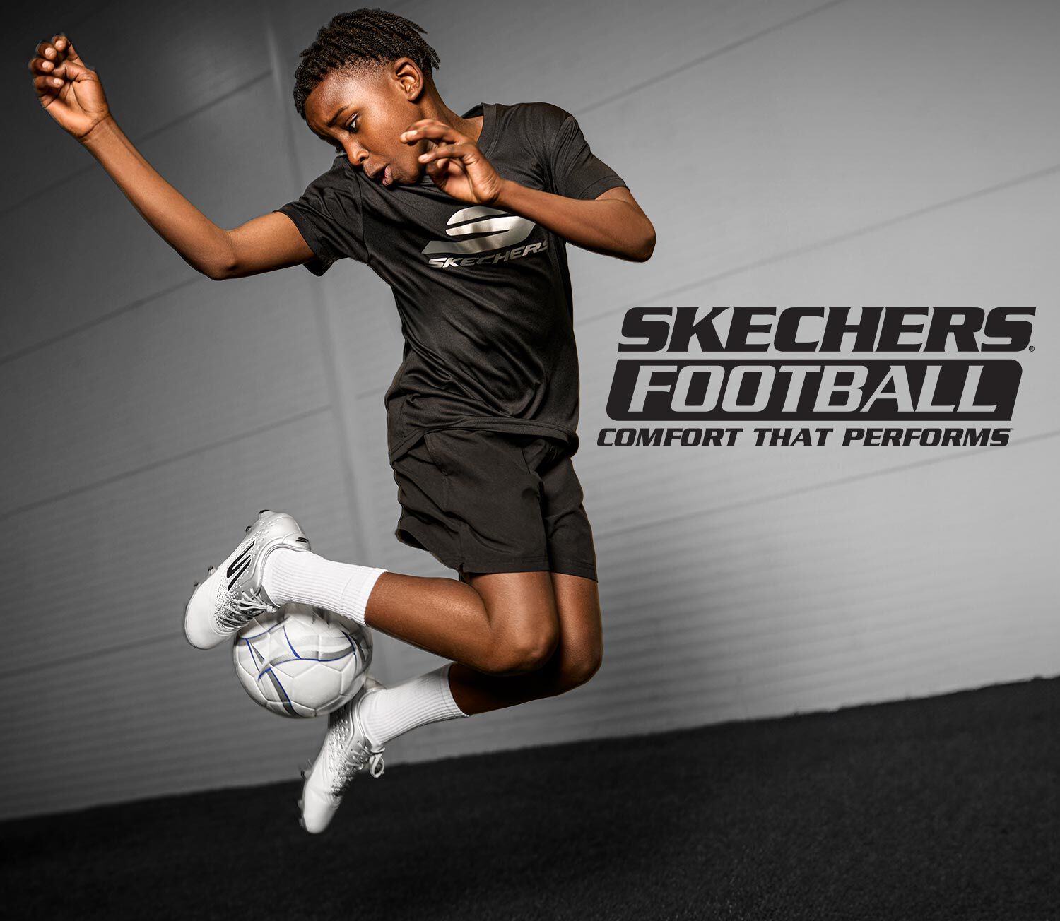 Skechers Football